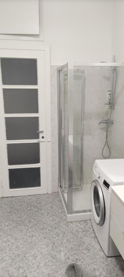 Melaverdeflat Porta Venezia-dateo Metro 4 * Mailand